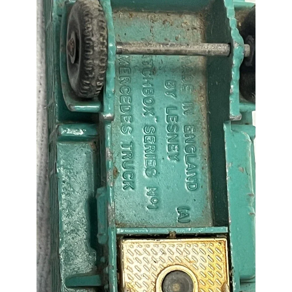 Vintage Matchbox Lesney No. 1 Mercedes Truck Made in England Green Diecast